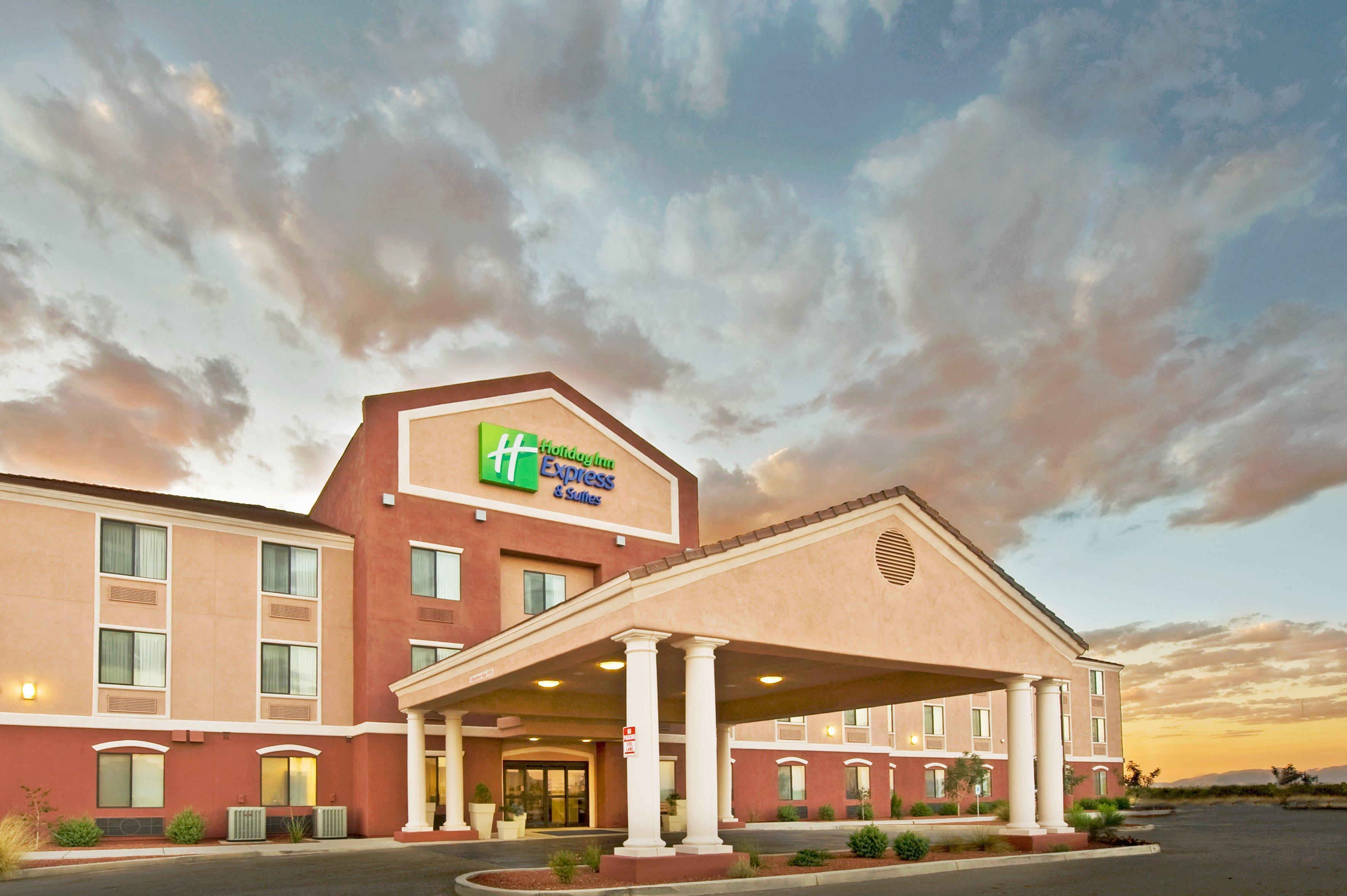 Holiday Inn Express & Suites Уиллкокс Экстерьер фото